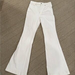 Abercrombie and Fitch Flare Ultra High Rise White Jeans size 28
